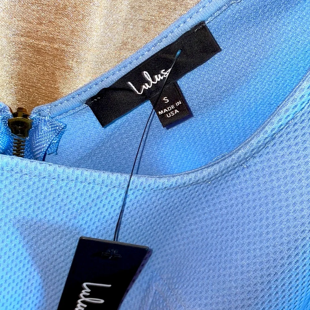 NWT.  Lulus Pleated sleeveless dress.  Size S. - Picture 3 of 6